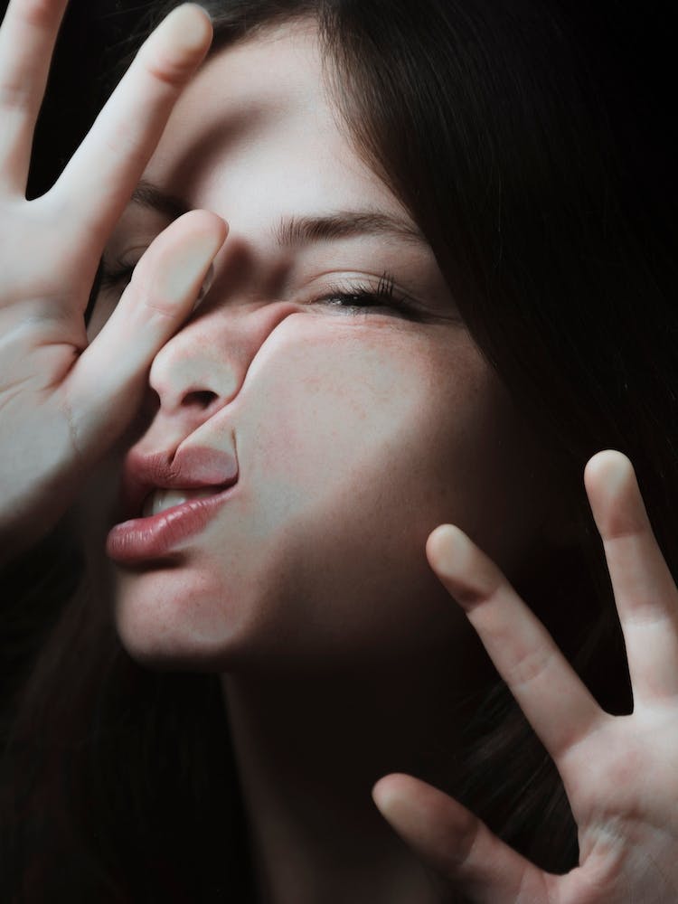 Esta Pantalla Nos Conecta Y Nos Separa