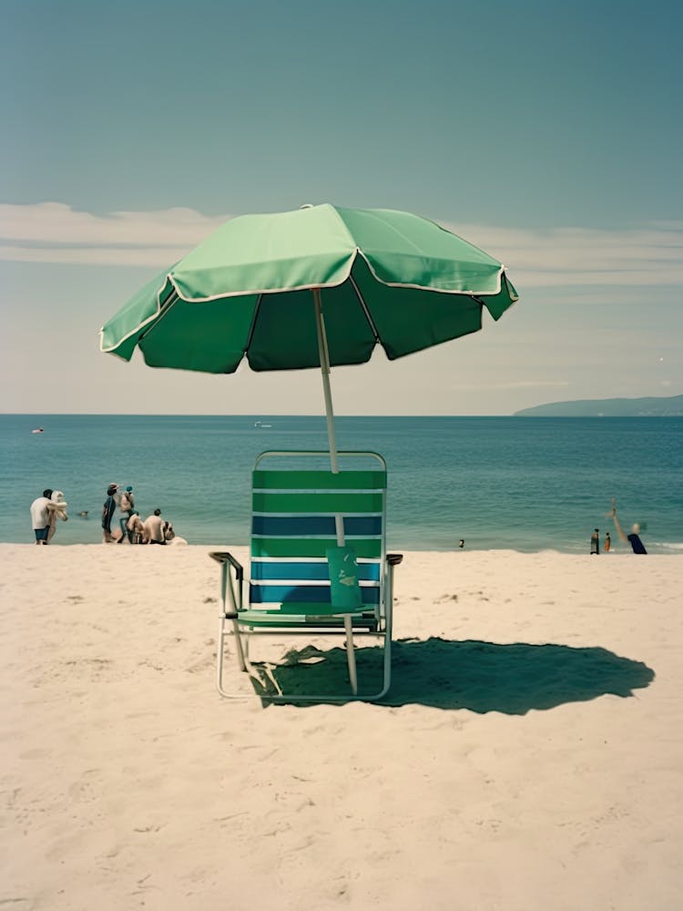 Grüner Stuhl und Strandschirm Sommerfotografie 3