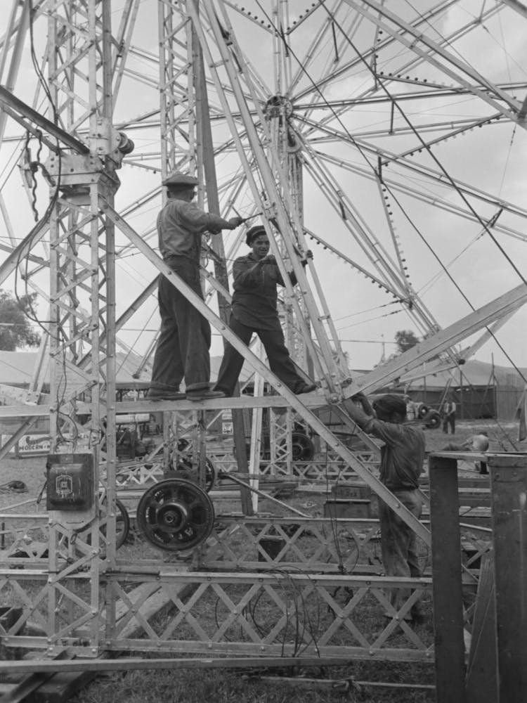 Setting Up Ferris Wheel At State Fair, Donaldsonville, Louisiana By Russell Lee