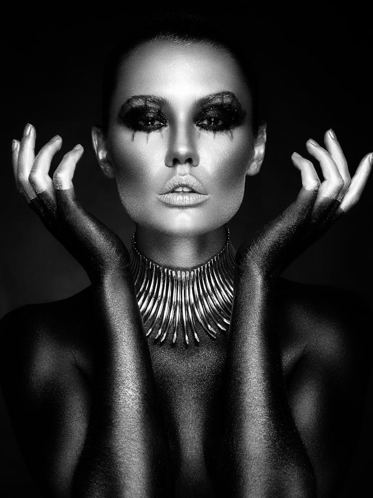 Black And White Portrait Of A Woman 25