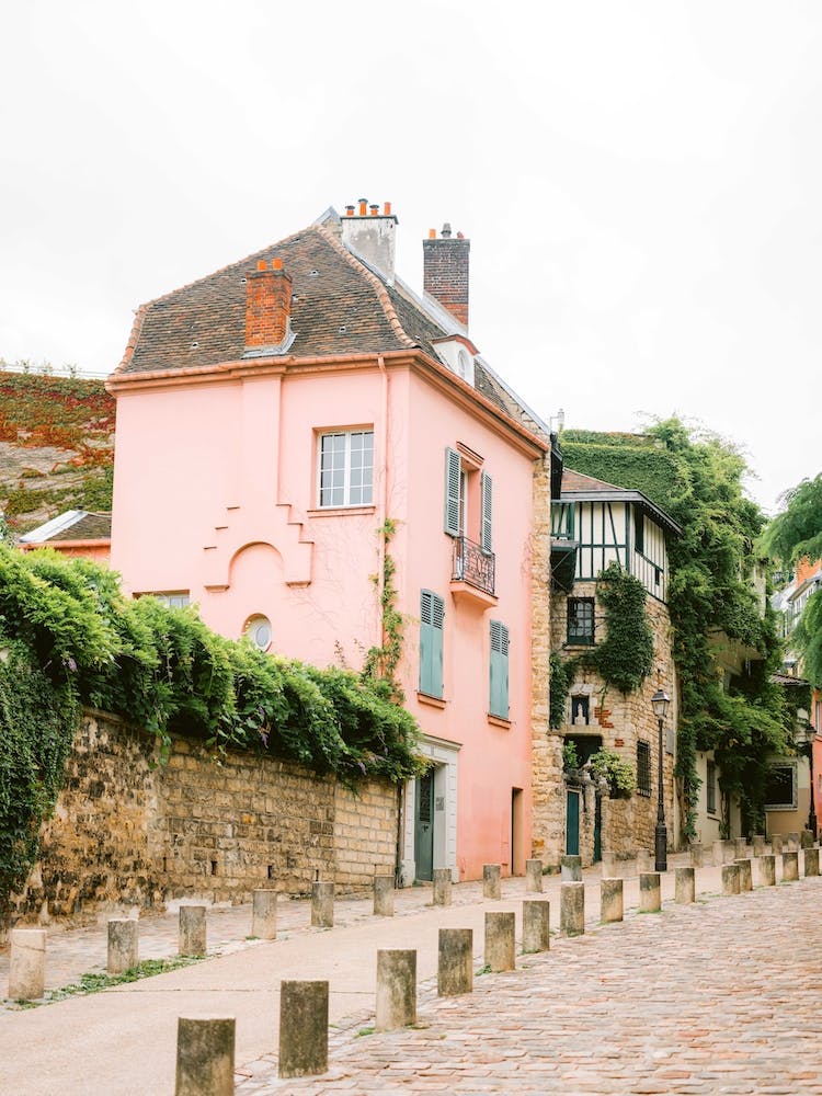 Rue De Abreuvoir Paris 2