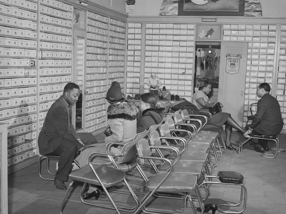 Shoestore On 47th Street, Chicago, Illinois By Russell Lee