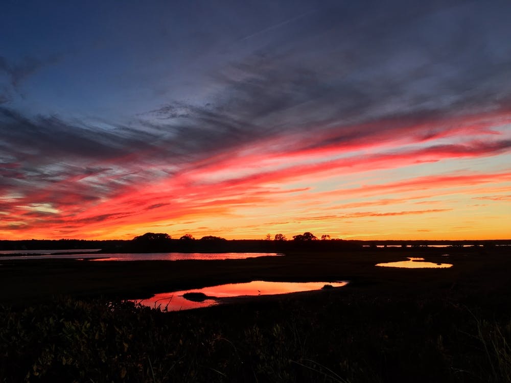 Sunset At The Beach (Martha’s Vineyard Series)