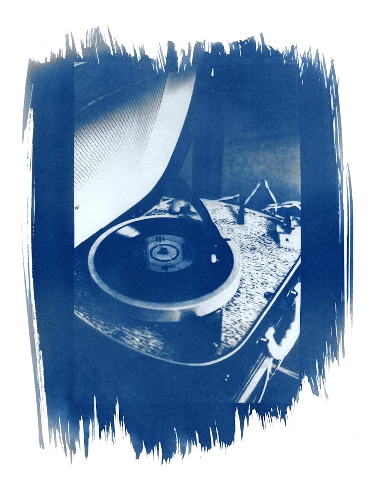 Retro Vinyl-Plattenspieler Cyanotypie