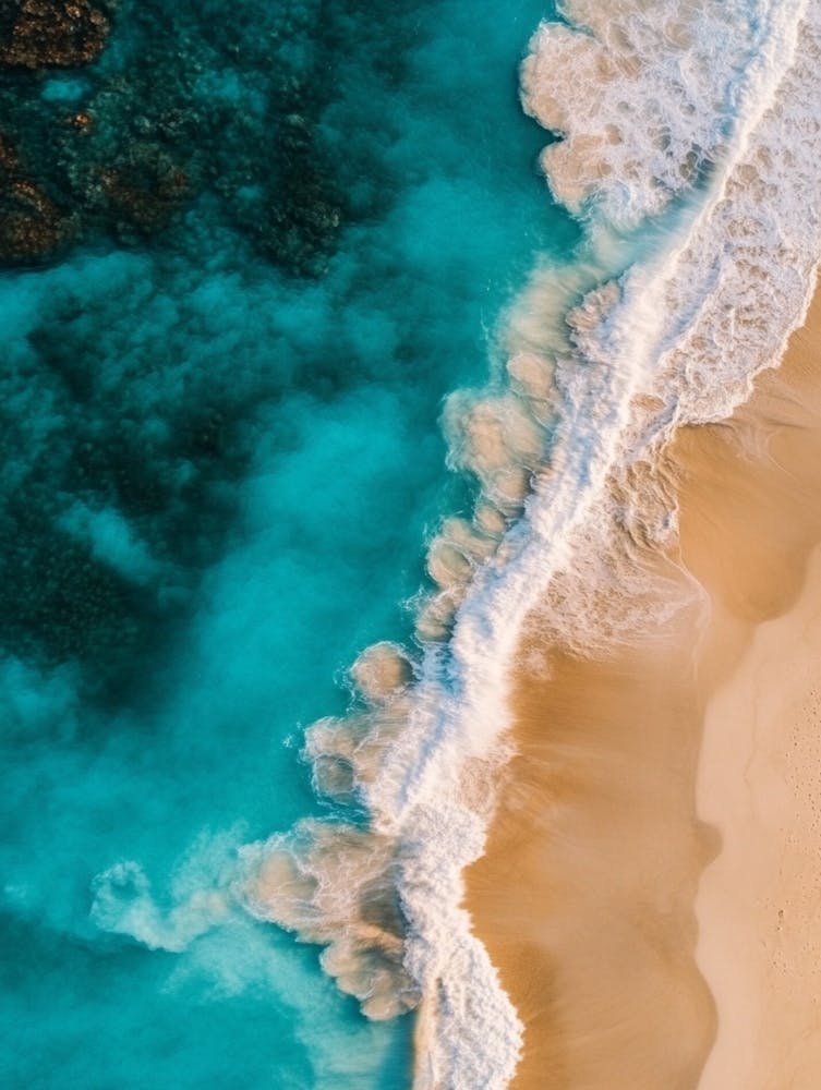 Luftaufnahme eines Strandes 18