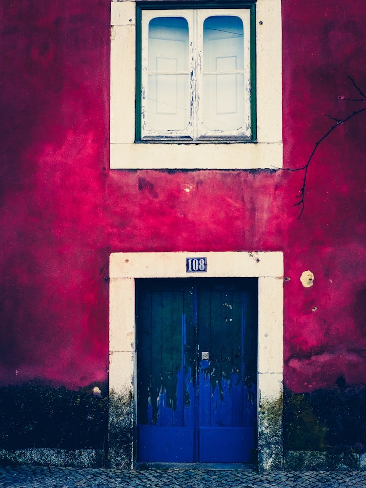 Lisbon House 108