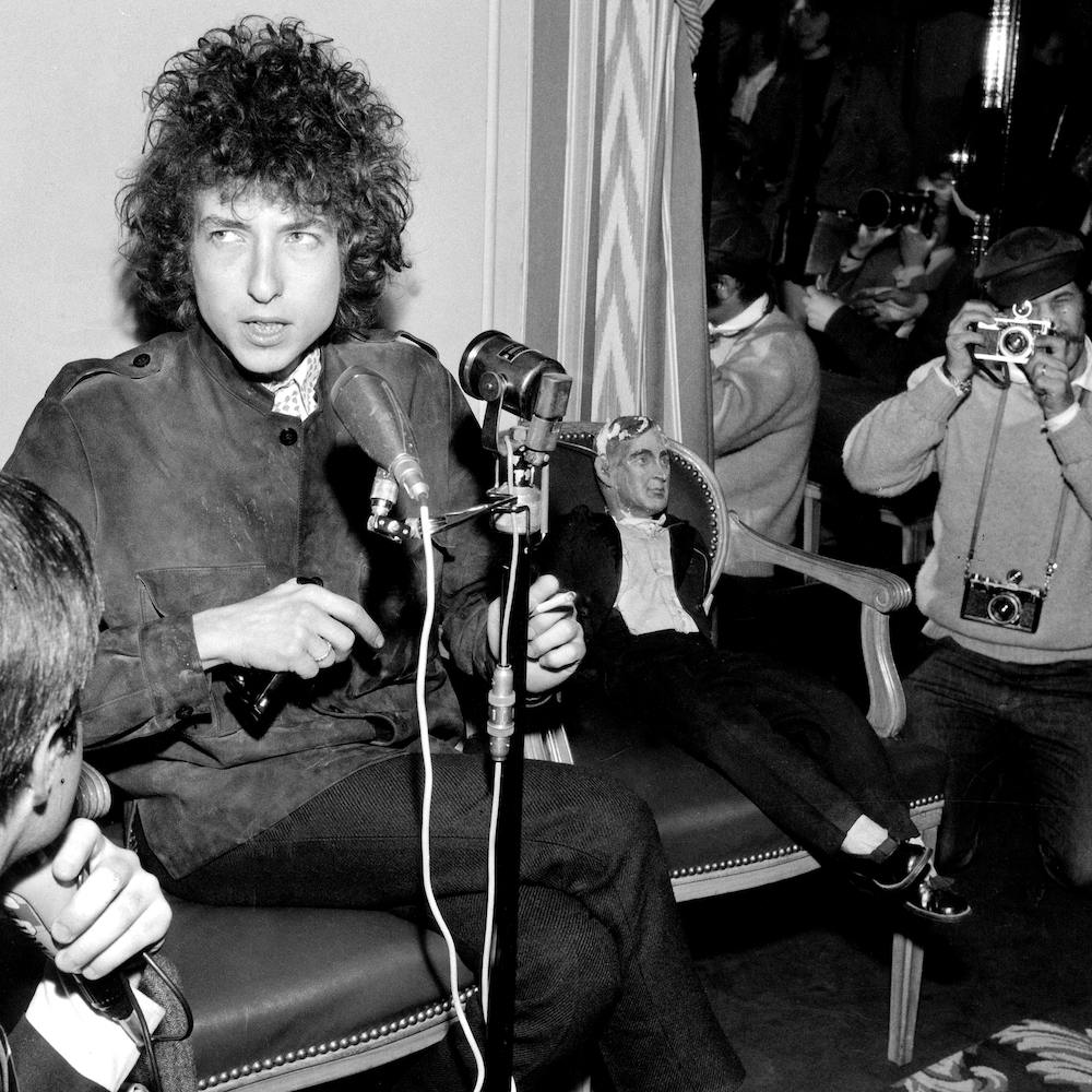 Bob Dylan During A Press Conference At Johnny Hallyday'S Place Before His Concert At The Olympia