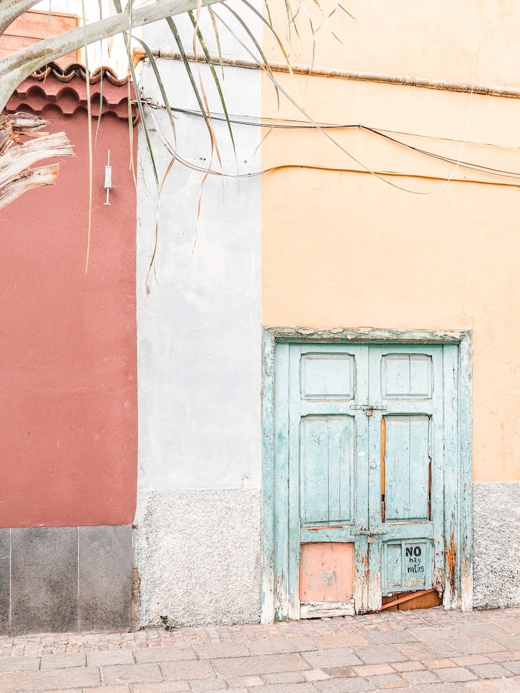 Colorful Island Street