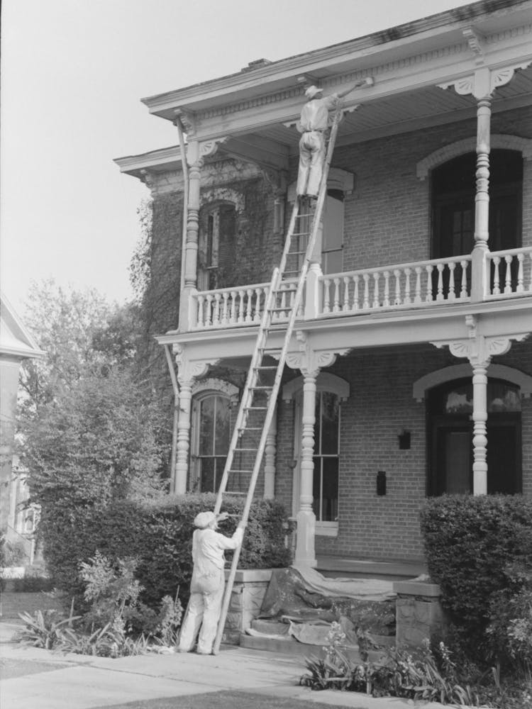 Painting A House, Waco, Texas By Russell Lee