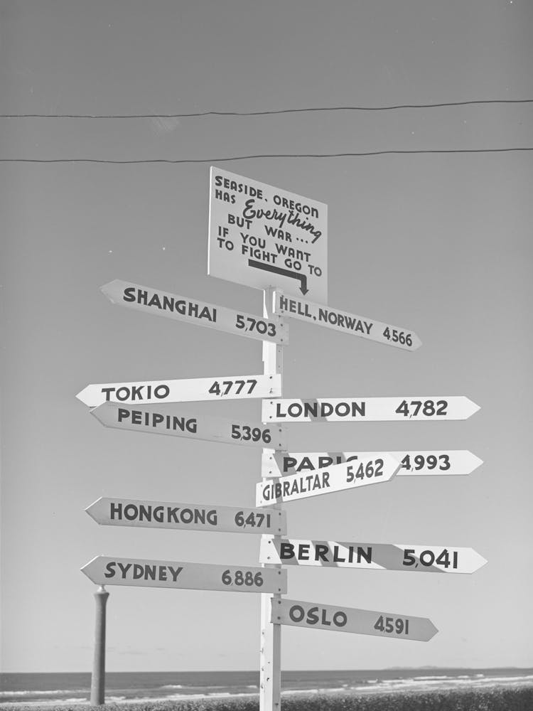 Sign, Seaside, Oregon By Russell Lee