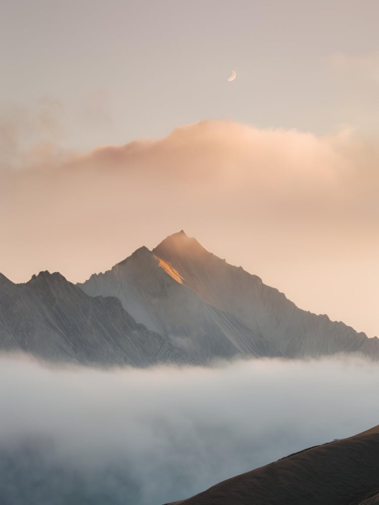 Sunrise In The Mountains 4