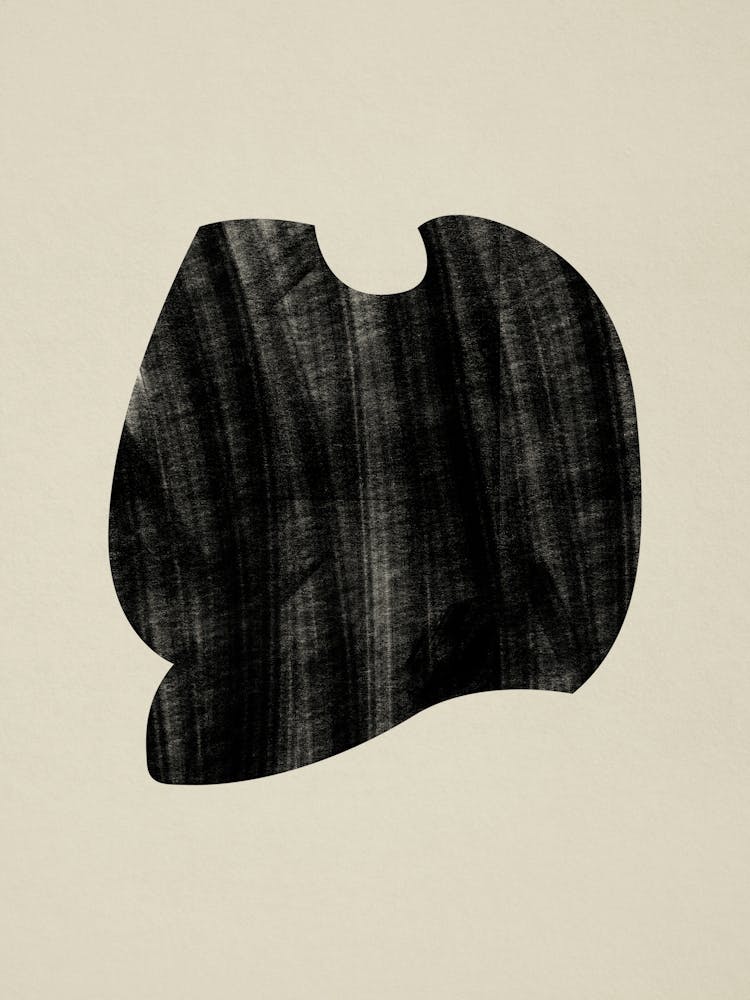Schwarzes Kühnes Objekt Auf Beige 02