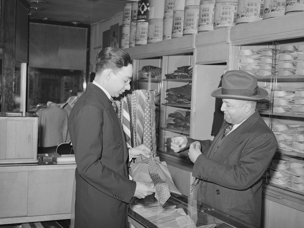 Men S Shop Which Caters To Es, 47th Street, Chicago, Illinois By Russell Lee