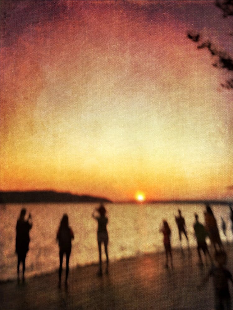 Sunset Lovers