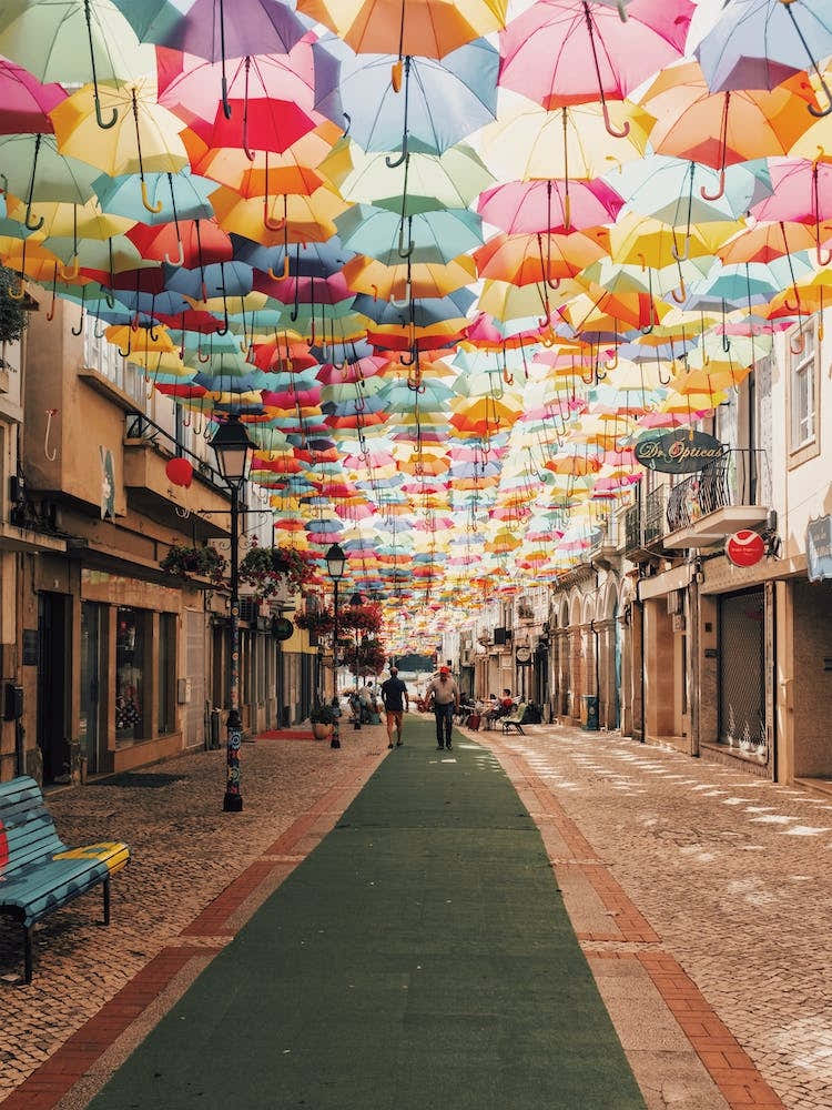 Umbrella Alley