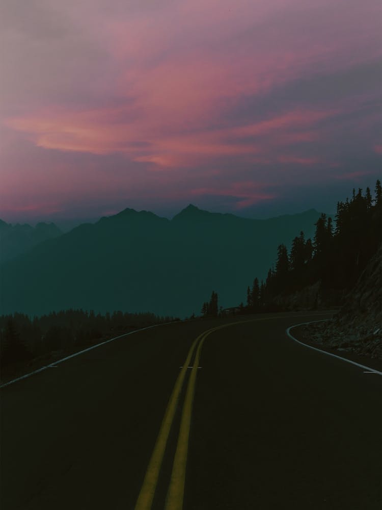 Route de Montagne Rêveuse