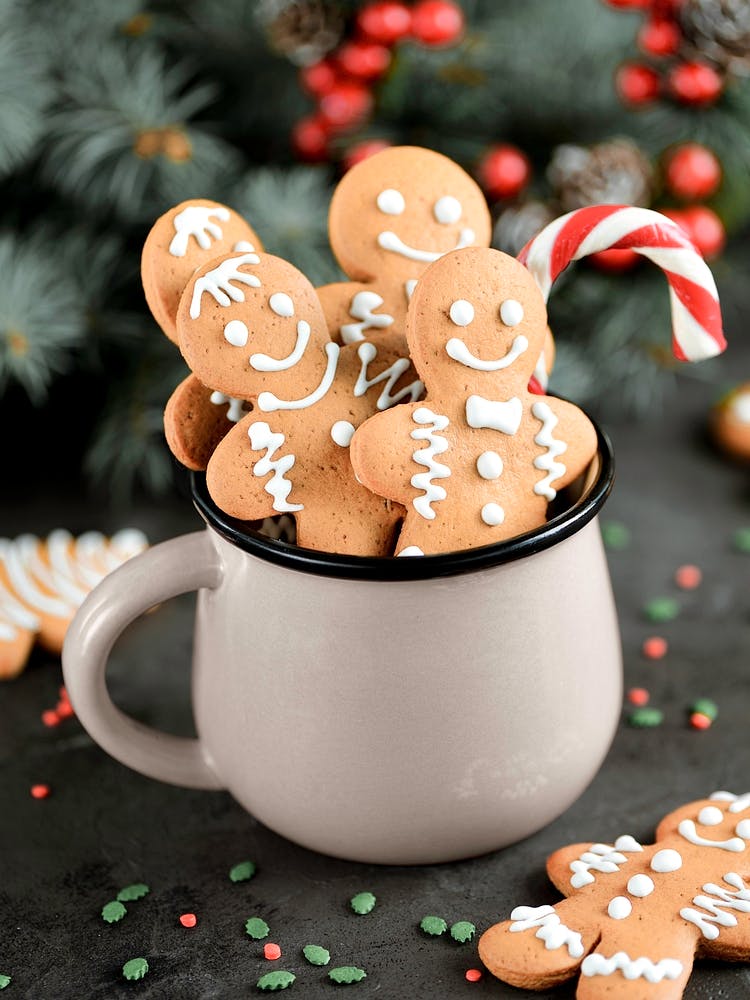 Gingerbread Cookies In A Cup