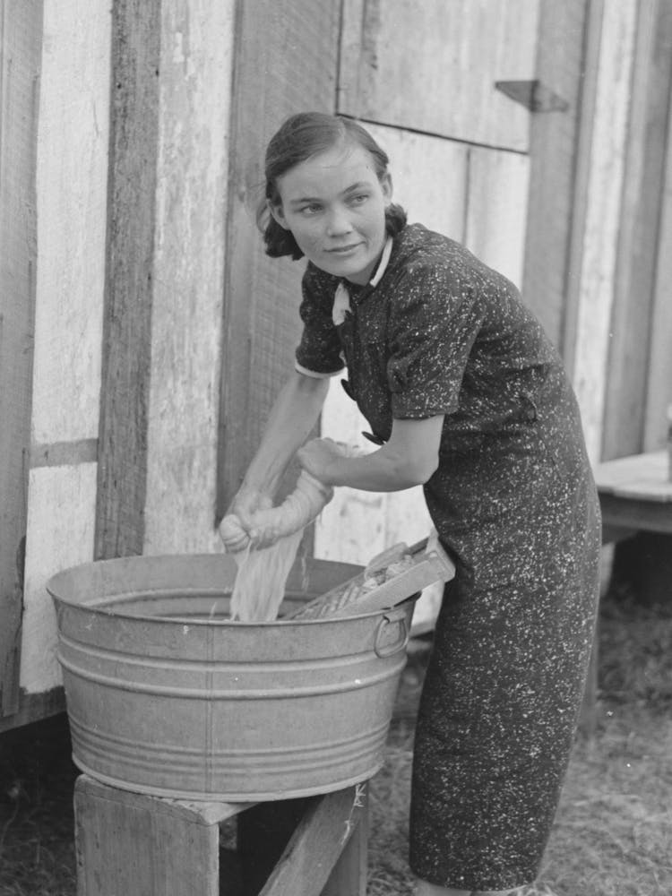 Untitled Photo, Possibly Related To Farmer S Wife Washing Clothes, Near Morganza, Louisiana By Russell Lee