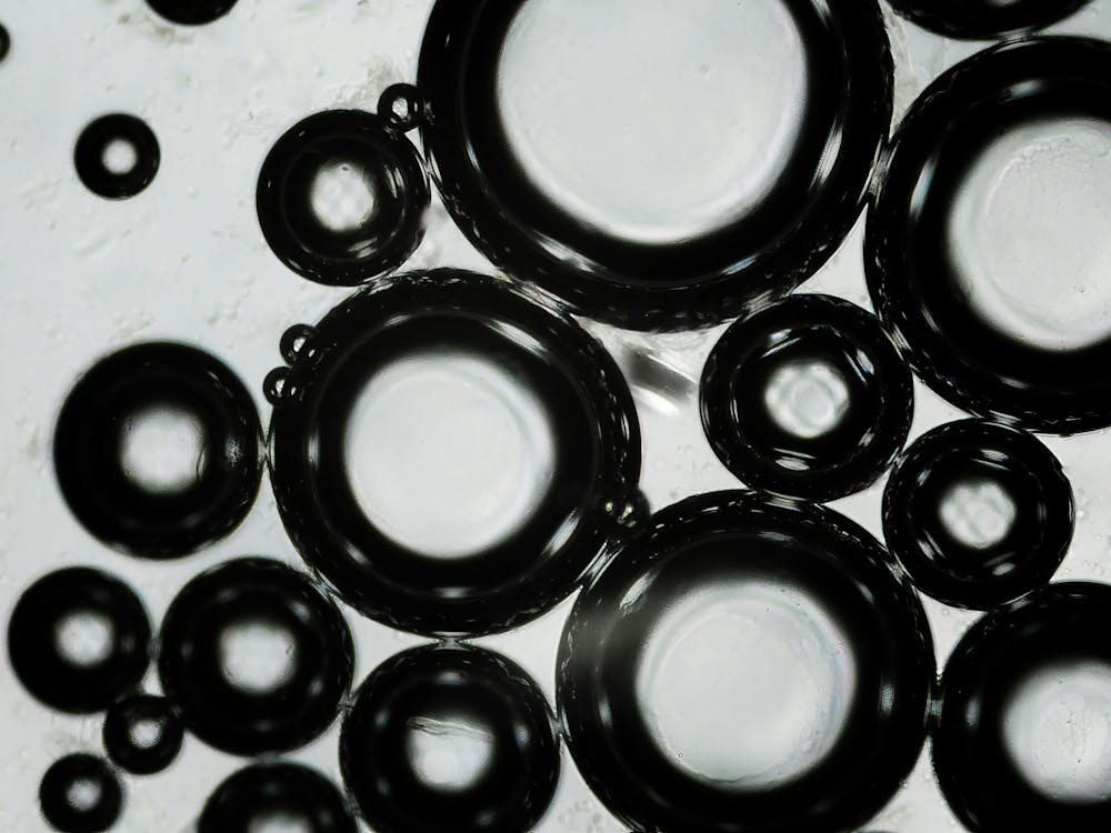 Water Bubbles Under The Microscope 01