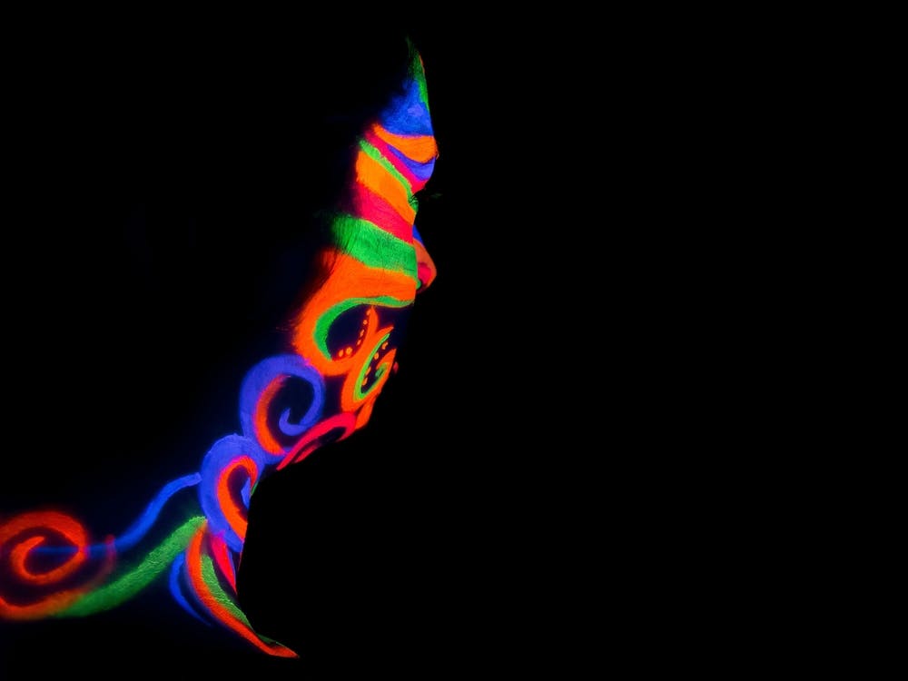 Woman With Make Up Art Of Glowing Uv Fluorescent Powder 8
