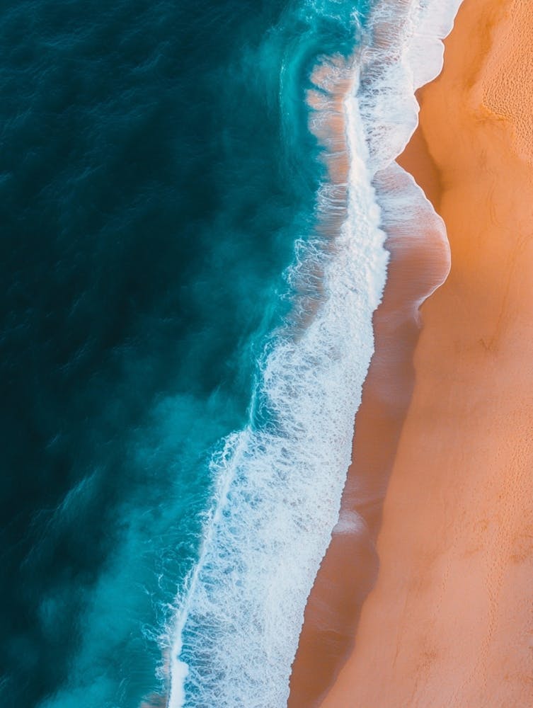 Luftaufnahme eines Strandes 8