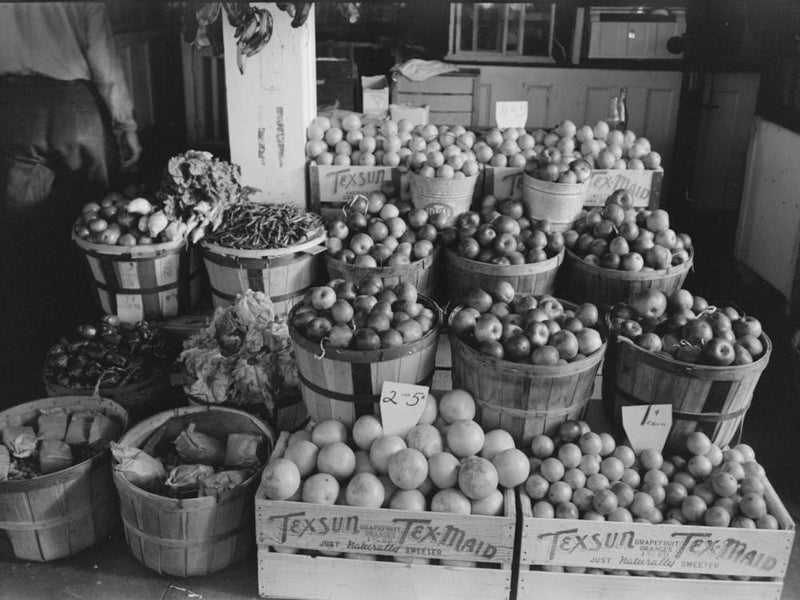 Untitled Photo, Possibly Related To Fruit And Vegetables, Market Square, Waco, Texas By Russell Lee