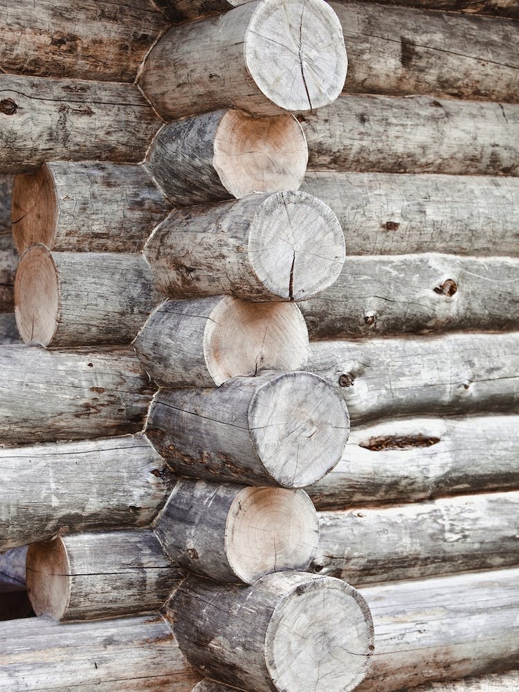 Log Cabin Corner
