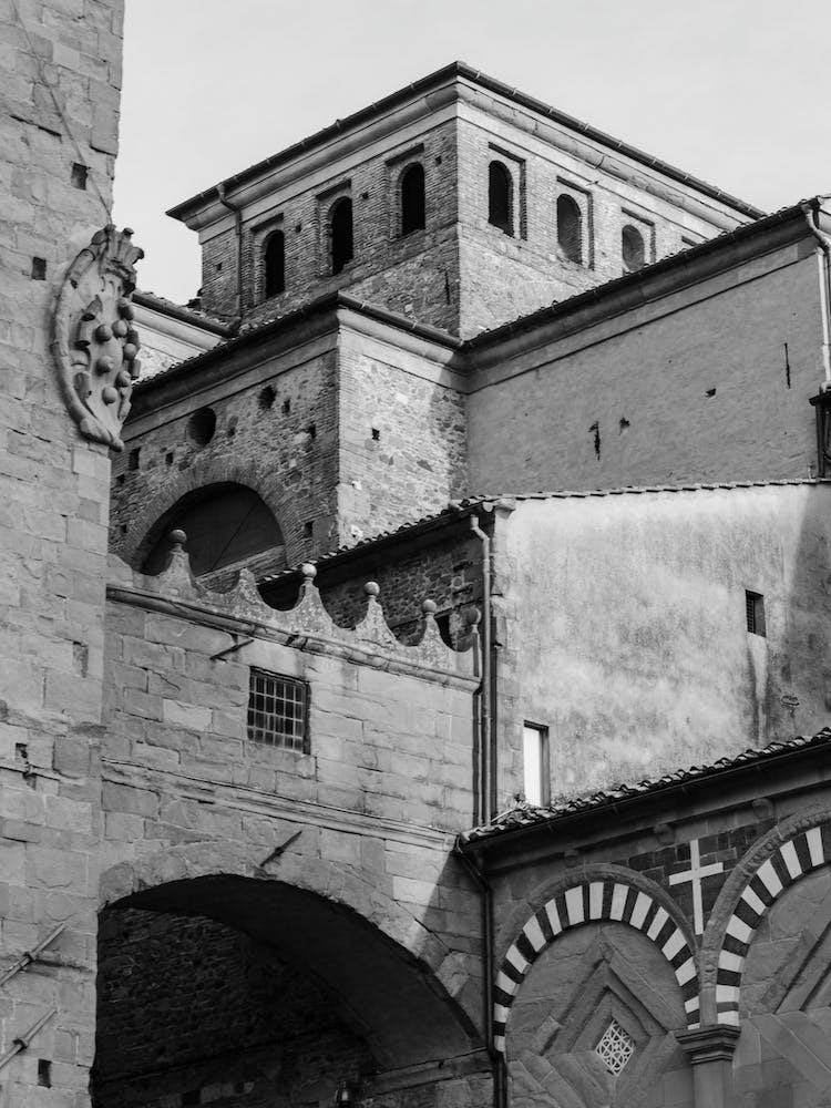 Toscana Architecture   Walls