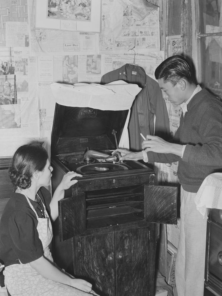 Mexican Boy And Girl Playing Phonograph, San Antonio, Texas, The Mexicans Love All Forms Of Music By