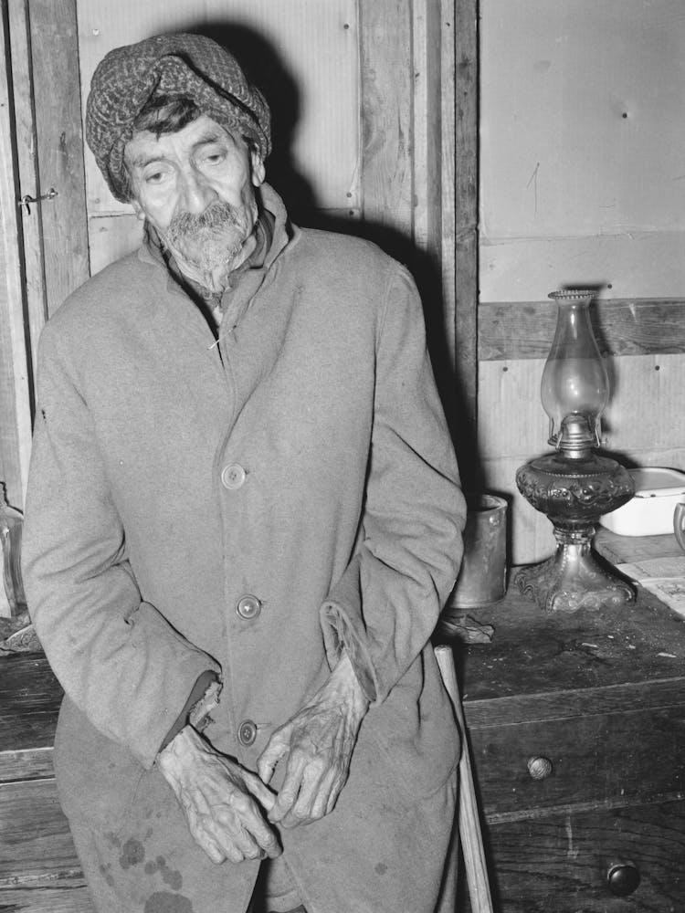 Old Mexican Man, San Antonio, Texas By Russell Lee