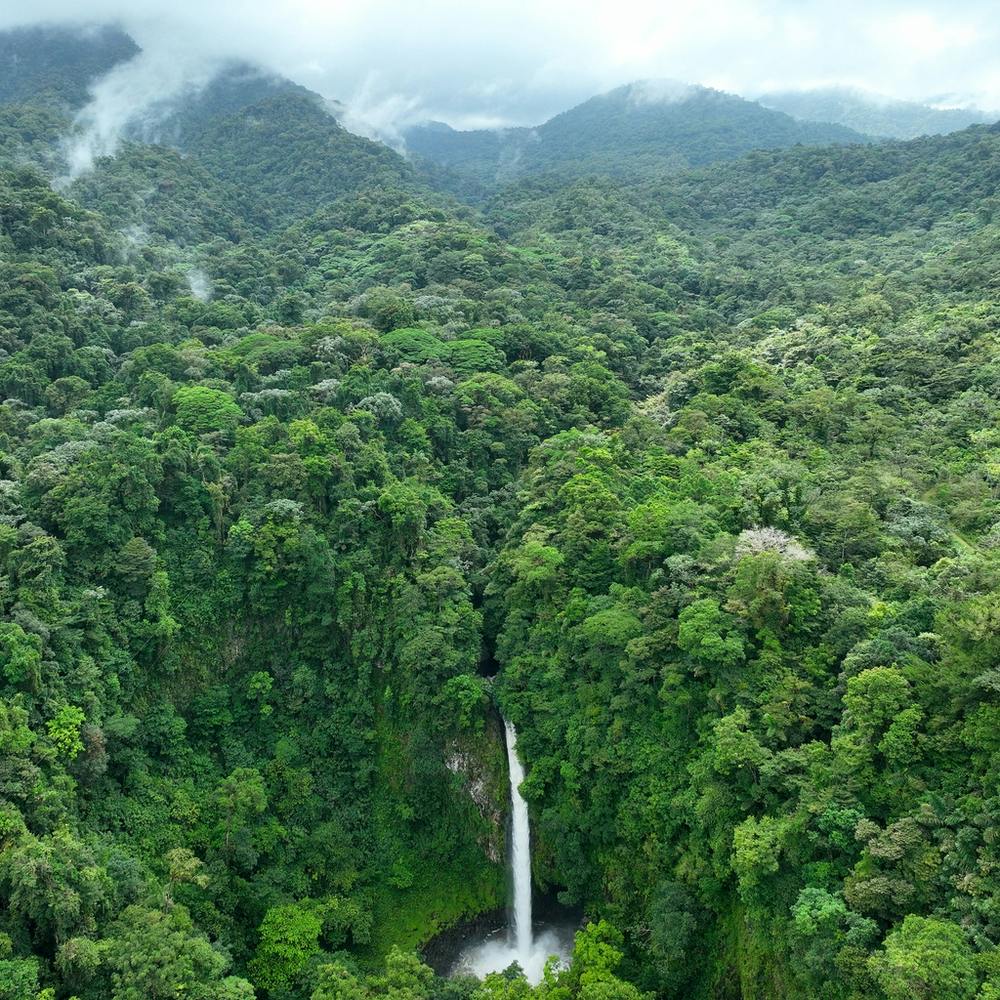 La Fortuna Waterfall, Costa Rica 1