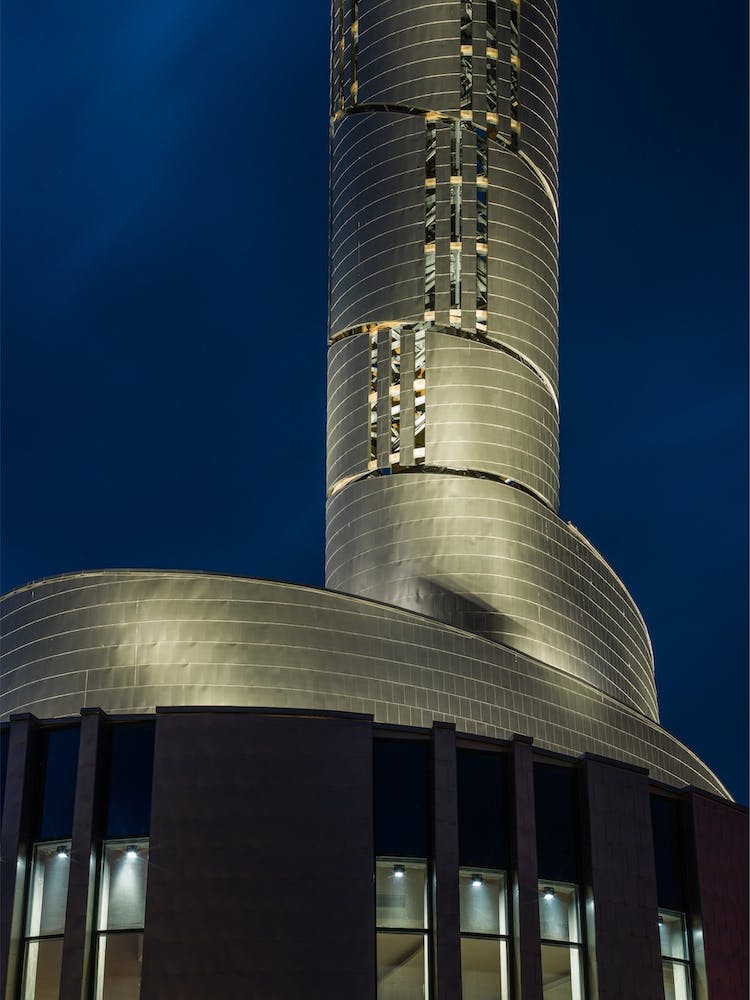 The Northern Lights Cathedral Lines