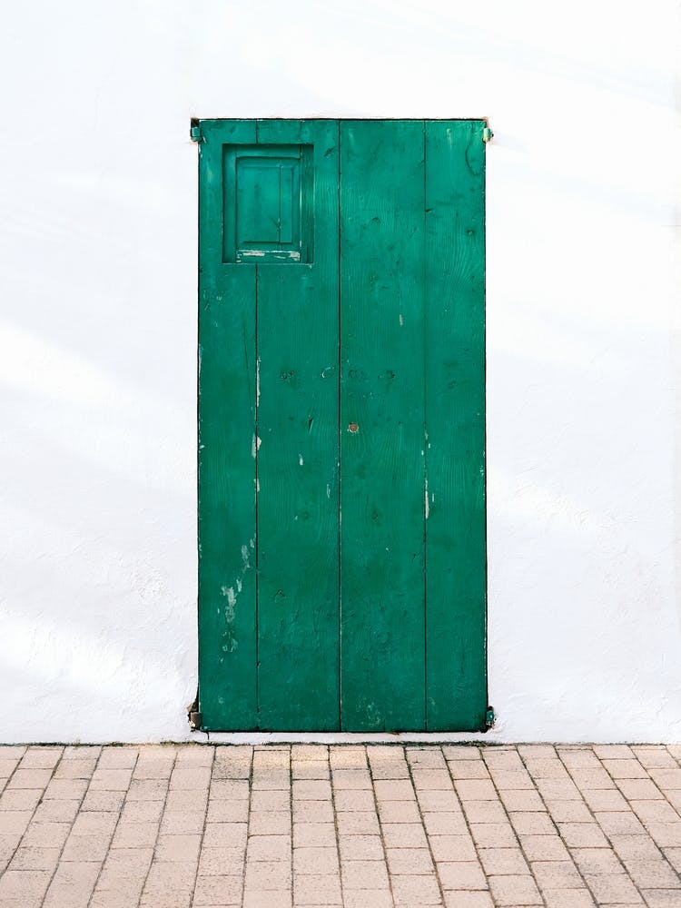 Green Door // Ibiza Travel Photography