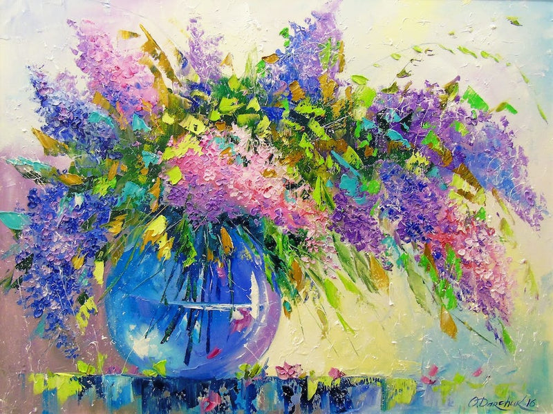 A bouquet of lilacs in a vase 4