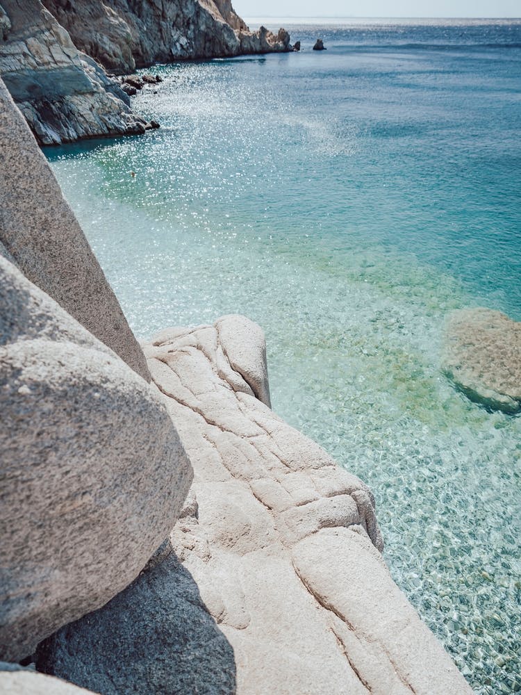 Ikaria, Journey To Seychelles