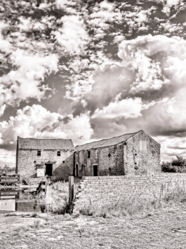 Derelict Farm Barn Skyscape (2008)