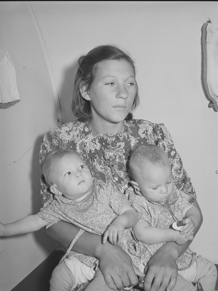 Untitled Photo, Possibly Related To Mother And Her Twin Babies In The Trailer Clinic At The Fsa (Farm Security