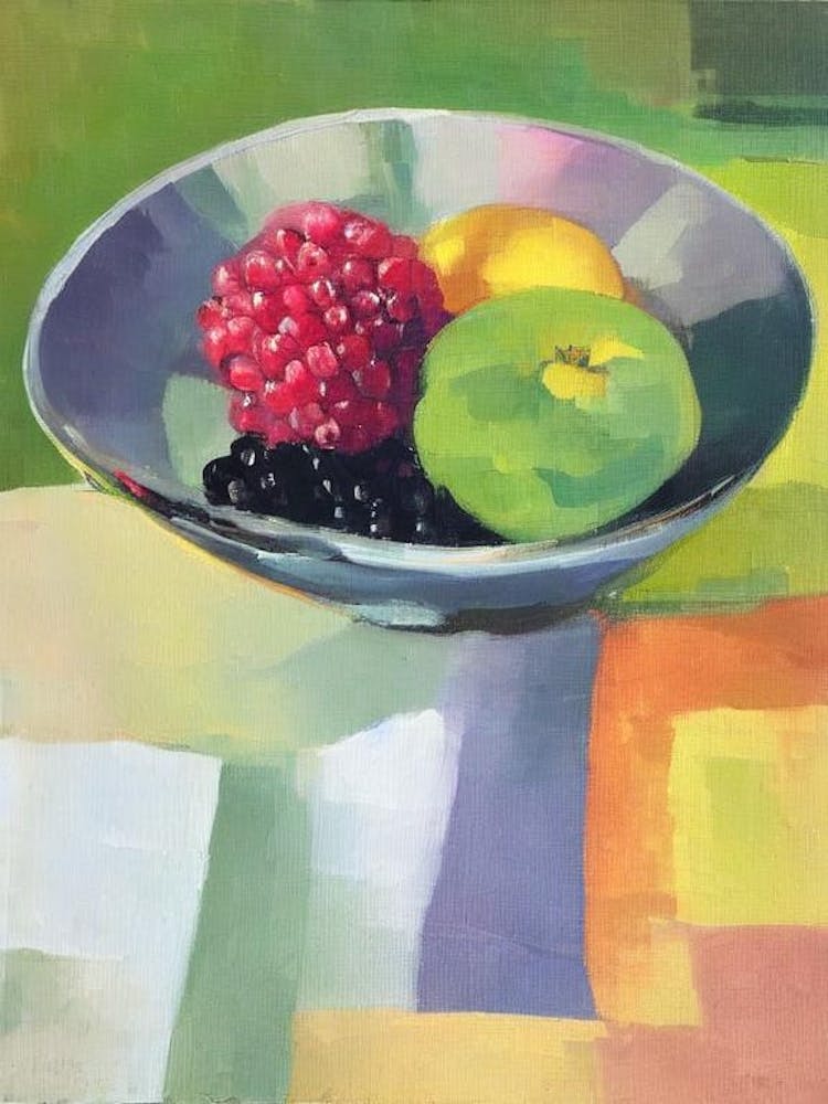 Bol de fruits avec framboises noires