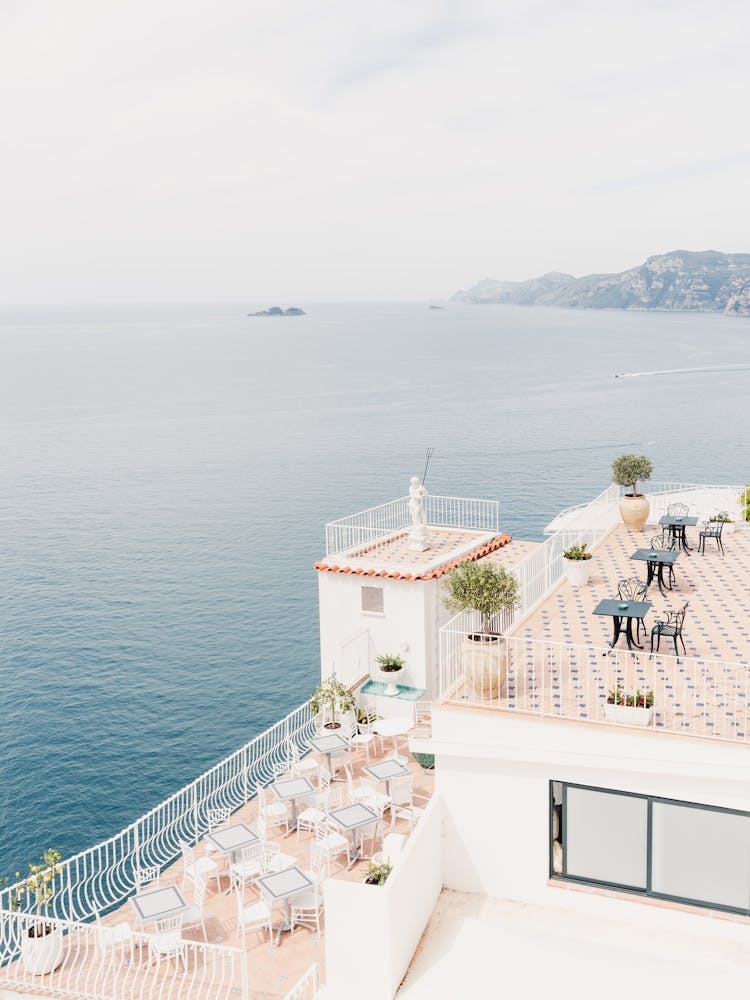 Relax At The Amalfi Coast In Italy