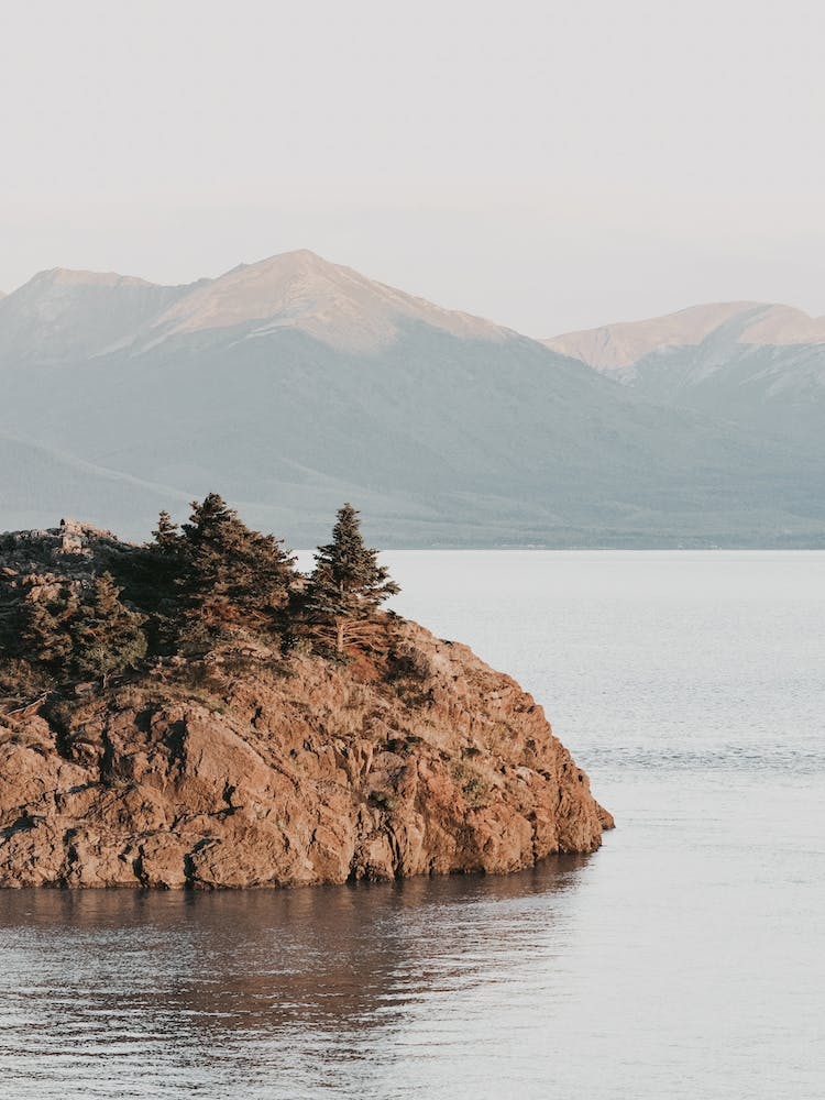 Oregon Lake Island