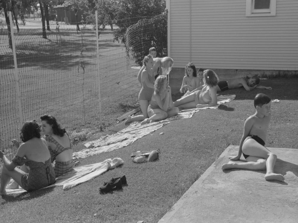 Sun Bathers At The Swimming Pool, Caldwell, Idaho By Russell Lee