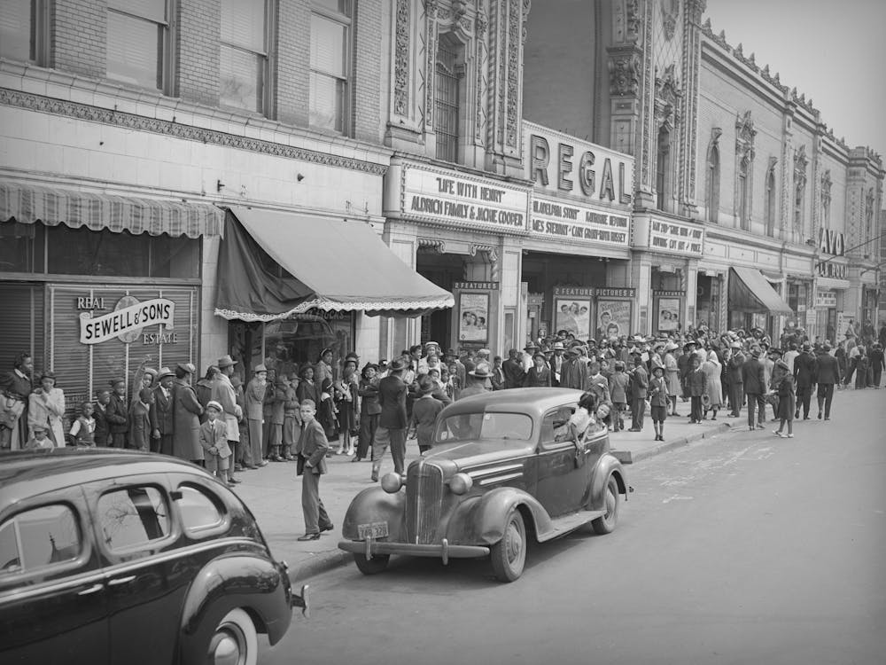 Untitled Photo, Possibly Related To The Movies Are Popular In The Section Of Chicago, Illinois By Russell Lee