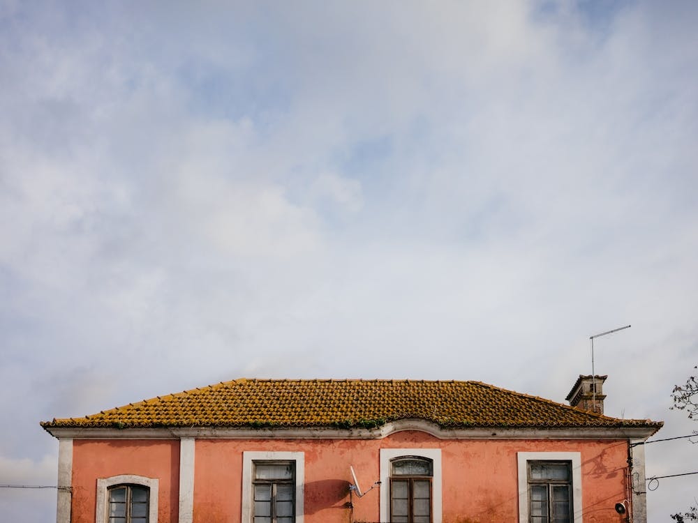 Pink House, Portugal