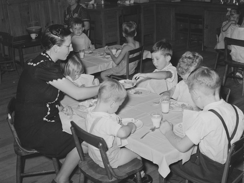 Kindergarten Children Eating Lunch, Lake Dick Project, Arkansas By Russell Lee