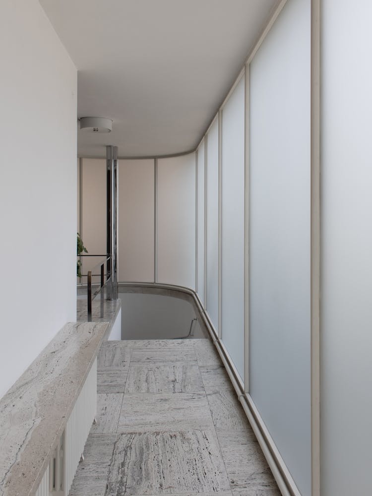 Architecture Mies Van Der Rohe Corridor