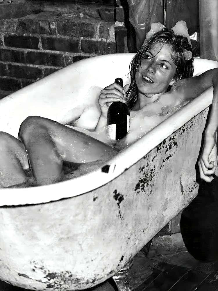 Woman Drinking Wine In Bathtub Print, Bathroom Poster, Black And White, Vintage Photo, Girls Bathroom Decor, Printable Hypebeast Wall Art