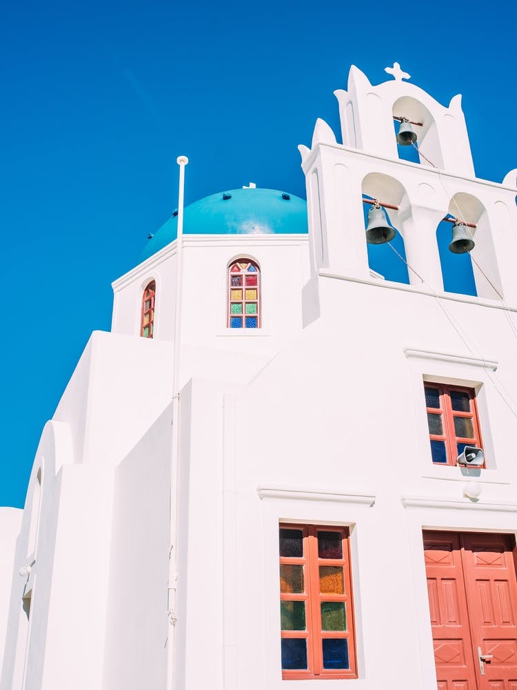 Weiße Santorini Kirche