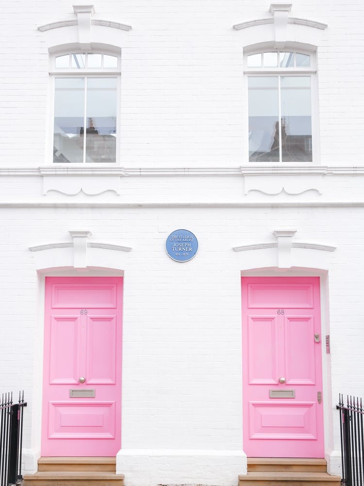 London Loves Pink