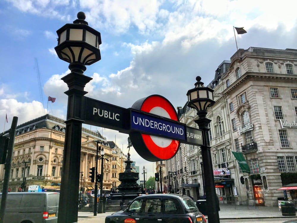 London Underground Und Taxi (UK Serie)