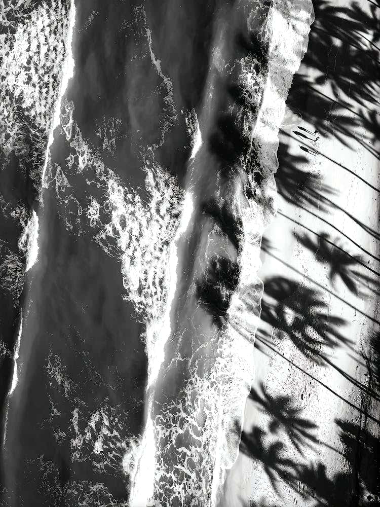 Coastal Beach Wall Art, Black And White Ocean Print, Vintage Waves Poster, Coastal Bedroom Decor, Printable Wall Art